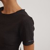Коротка жіноча футболка чорного кольору