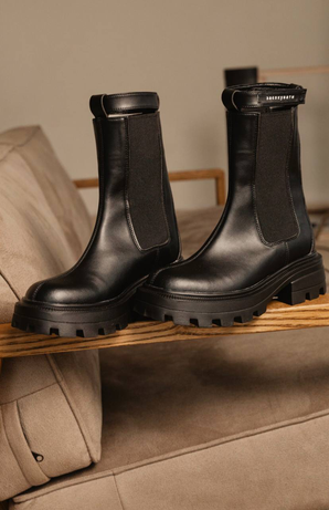 Челсі чорні з байкою byMe