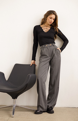 Жіночі прямі брюки сірого кольору petite byMe