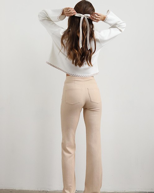 Кремові брюки з розрізом для жінок, petite byMe