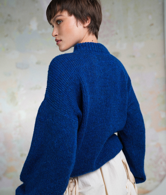 Catacomb blue sweater byMe